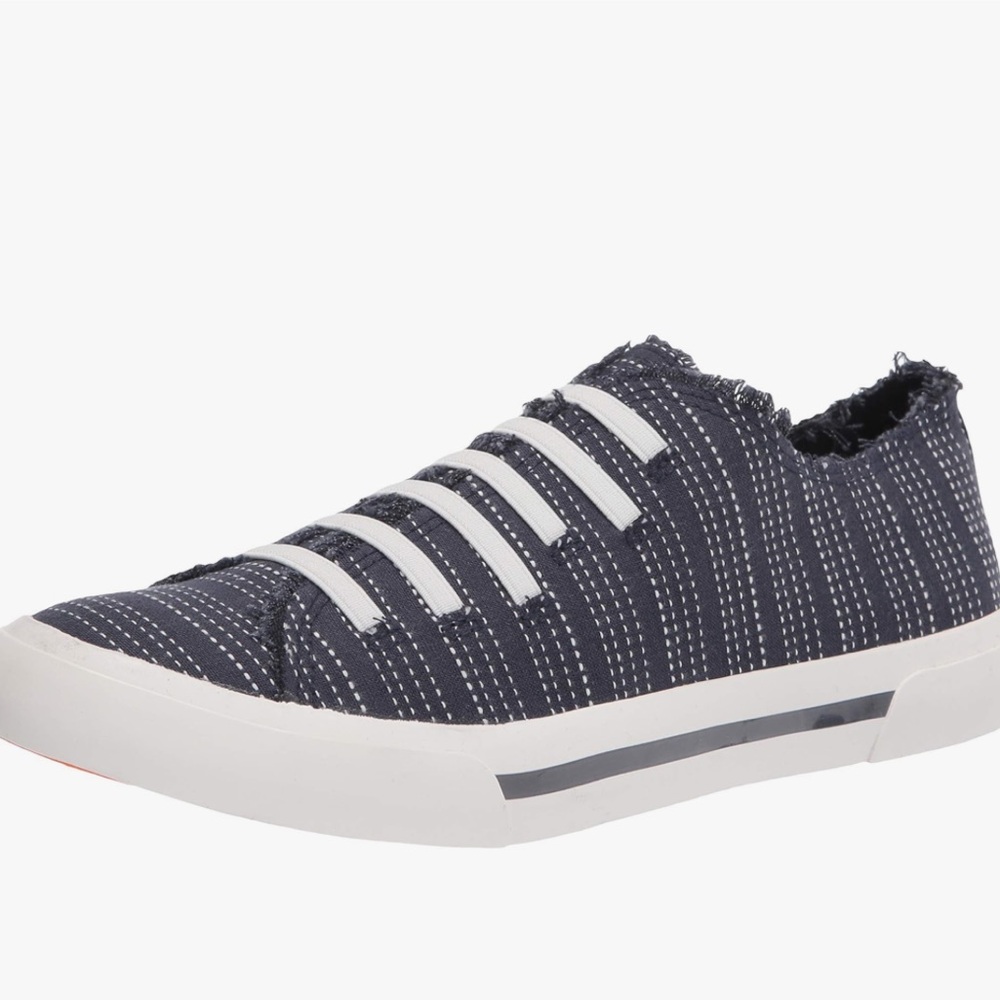 Rocket Dog Jokes Navy Sneaker with White Stripes women’s size 8